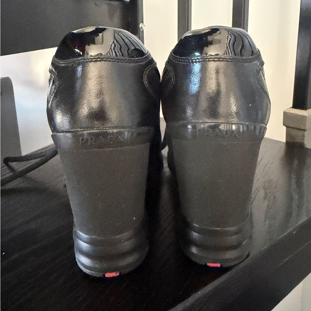 Authentic Prada Sport Milano Black Leather Logo Wedge Laceup Sneakers EU 38/US 8 - Picture 5 of 11
